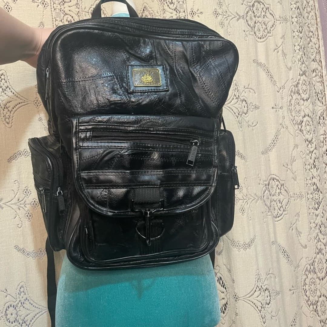 Pioneer express: vintage patchwork leather backpack - Thumbnail 3