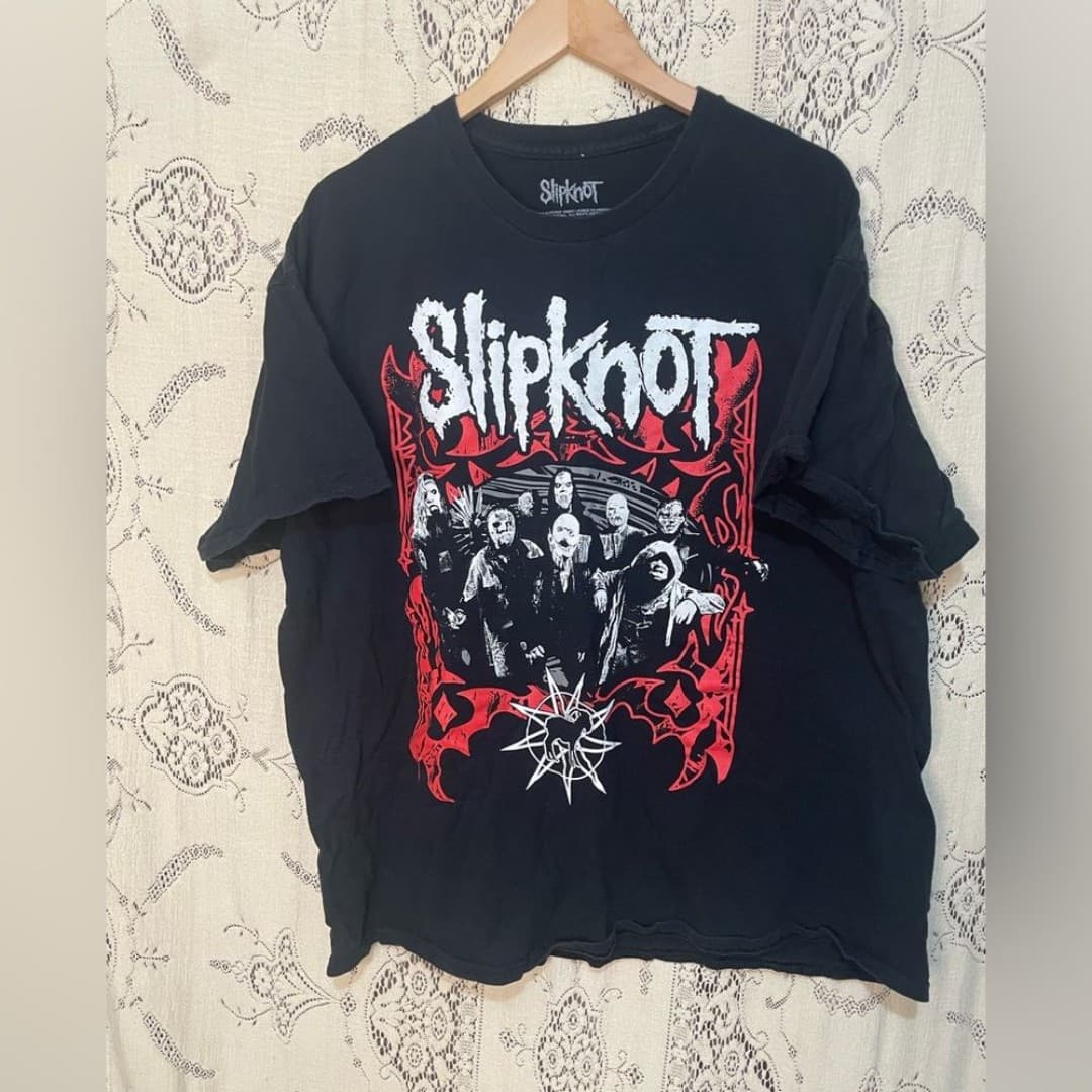 Slipknot Black Graphic Band Tee with Red & White Print - Thumbnail 3