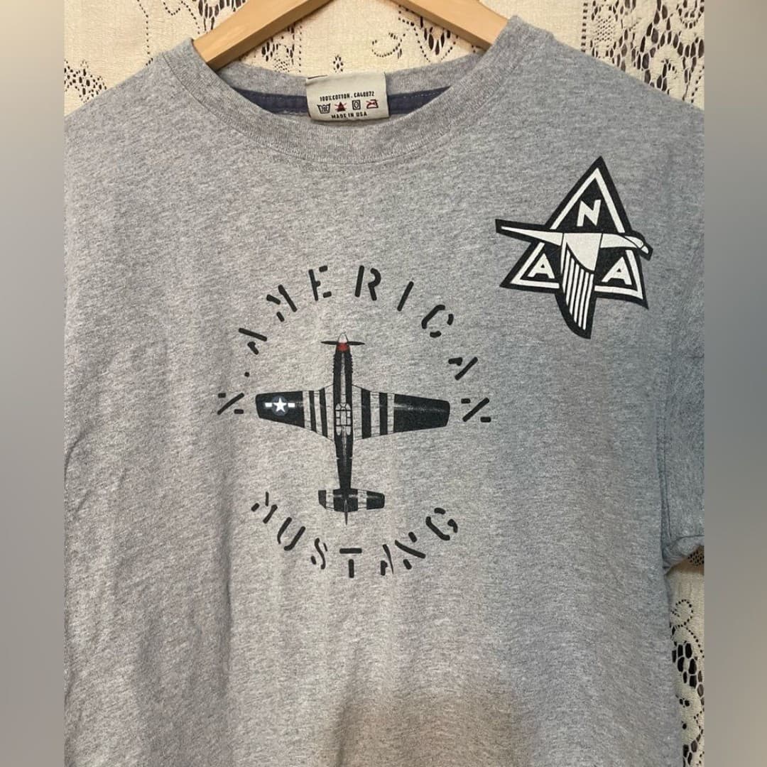 Red Canoe: American Mustang Grey Graphic Crewneck T-Shirt - Thumbnail 2