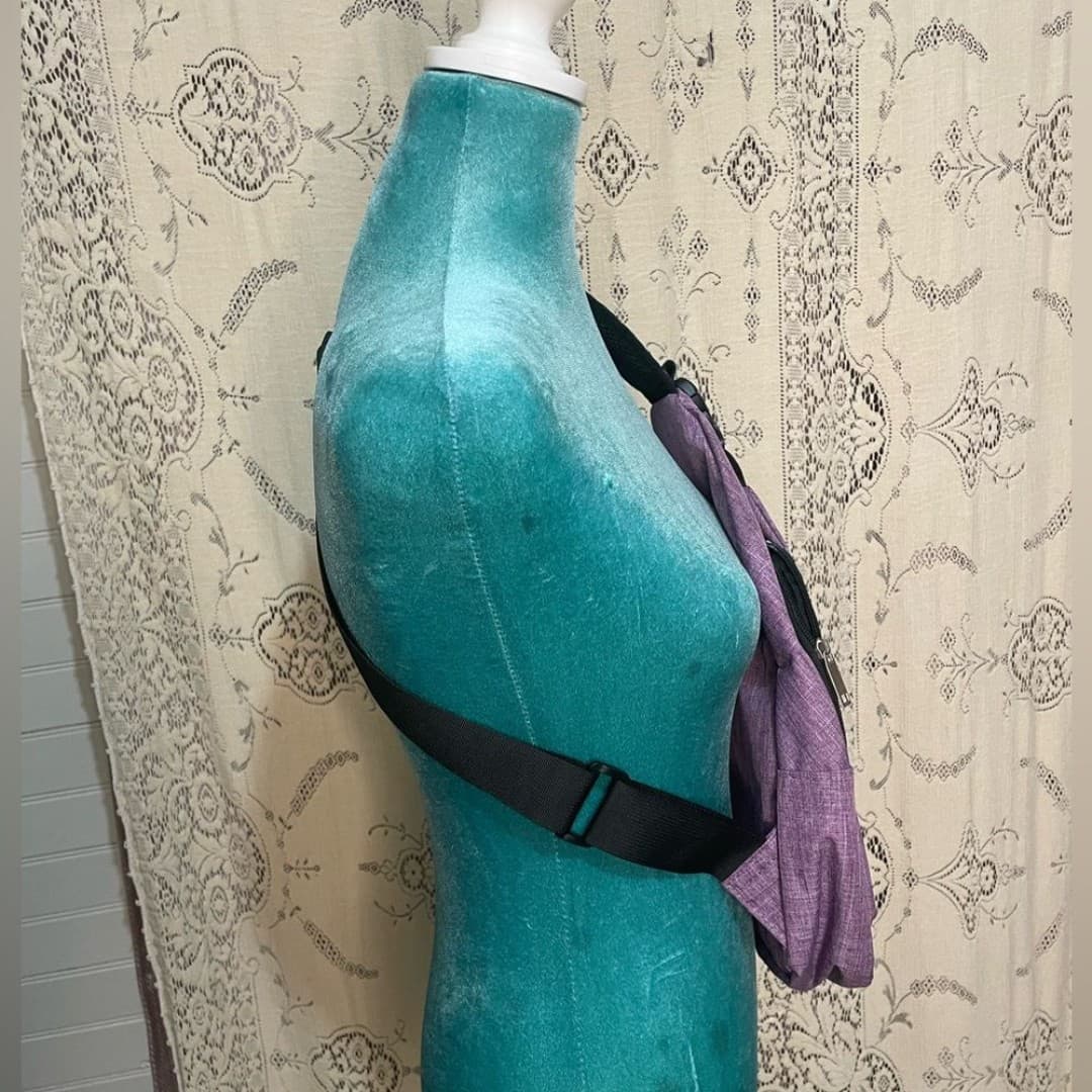 AMJ: Purple Crossbody Sling Bag with USB port - Thumbnail 5