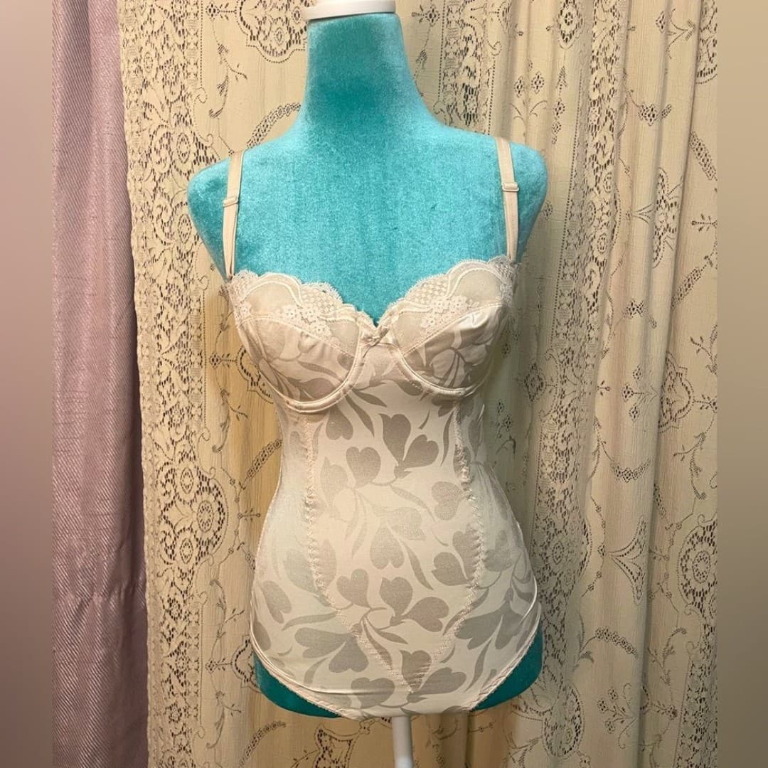 Flexees: vintage beige bodysuit - Image 1