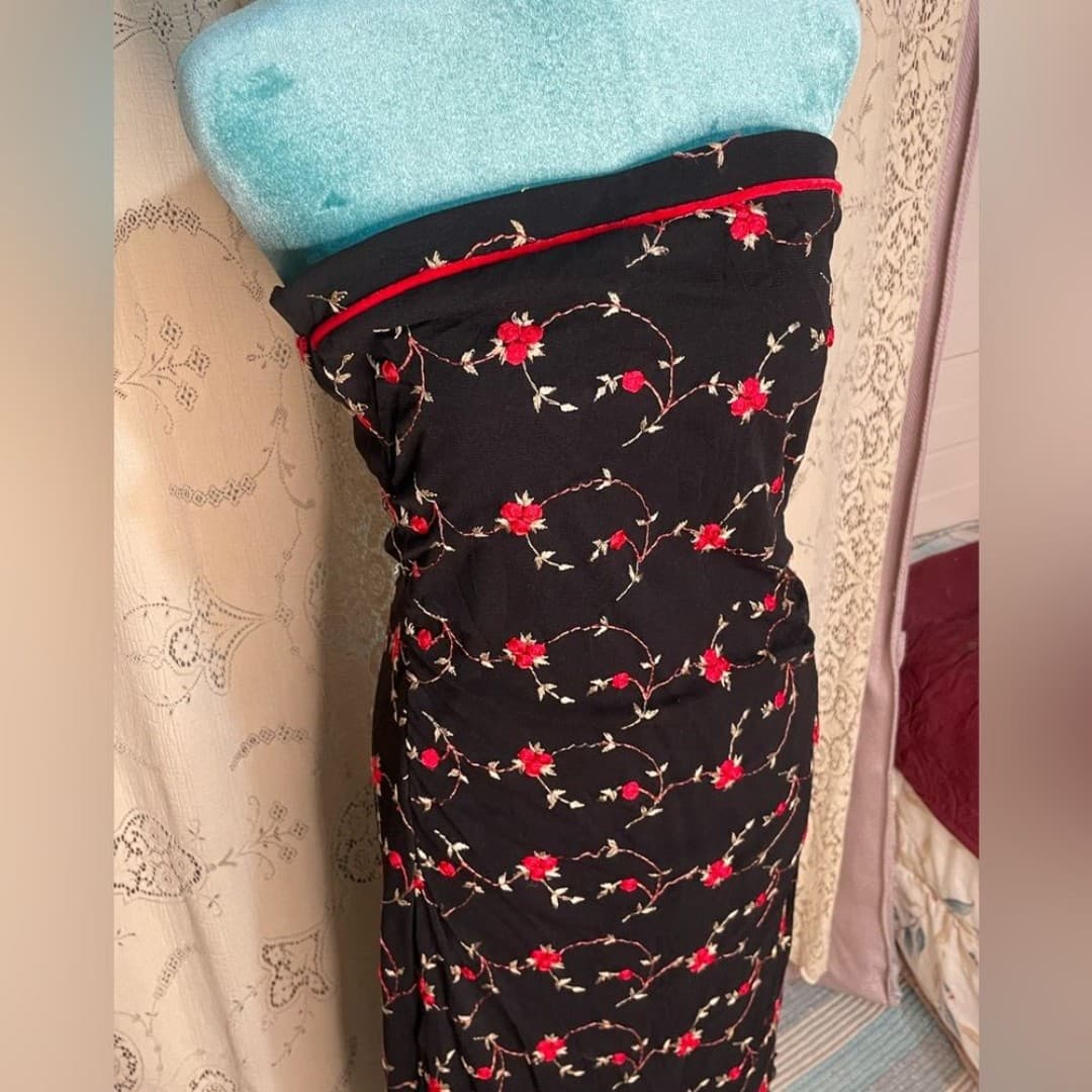 Speechless: vintage y2k floral strapless dress - Thumbnail 2