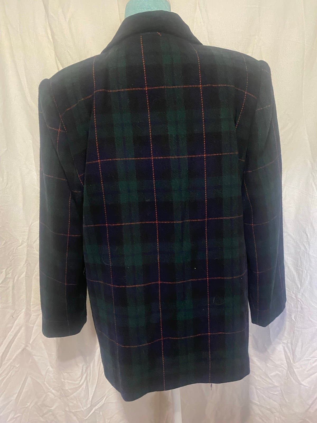 Sag Harbor: vintage plaid blazer with velvet collar - Thumbnail 3