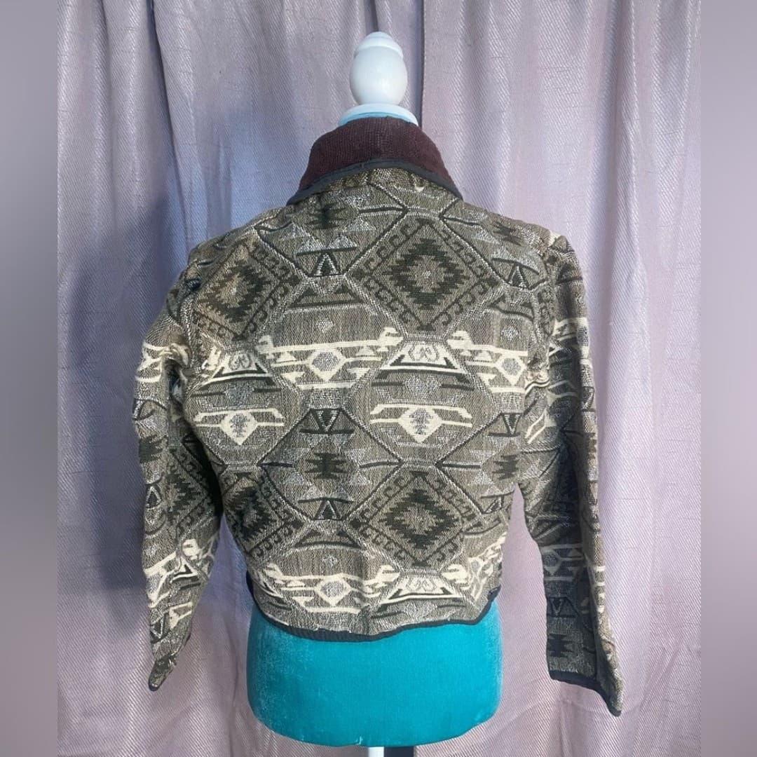 Vintage Aztec sweater/coat in light green 8 - Thumbnail 3