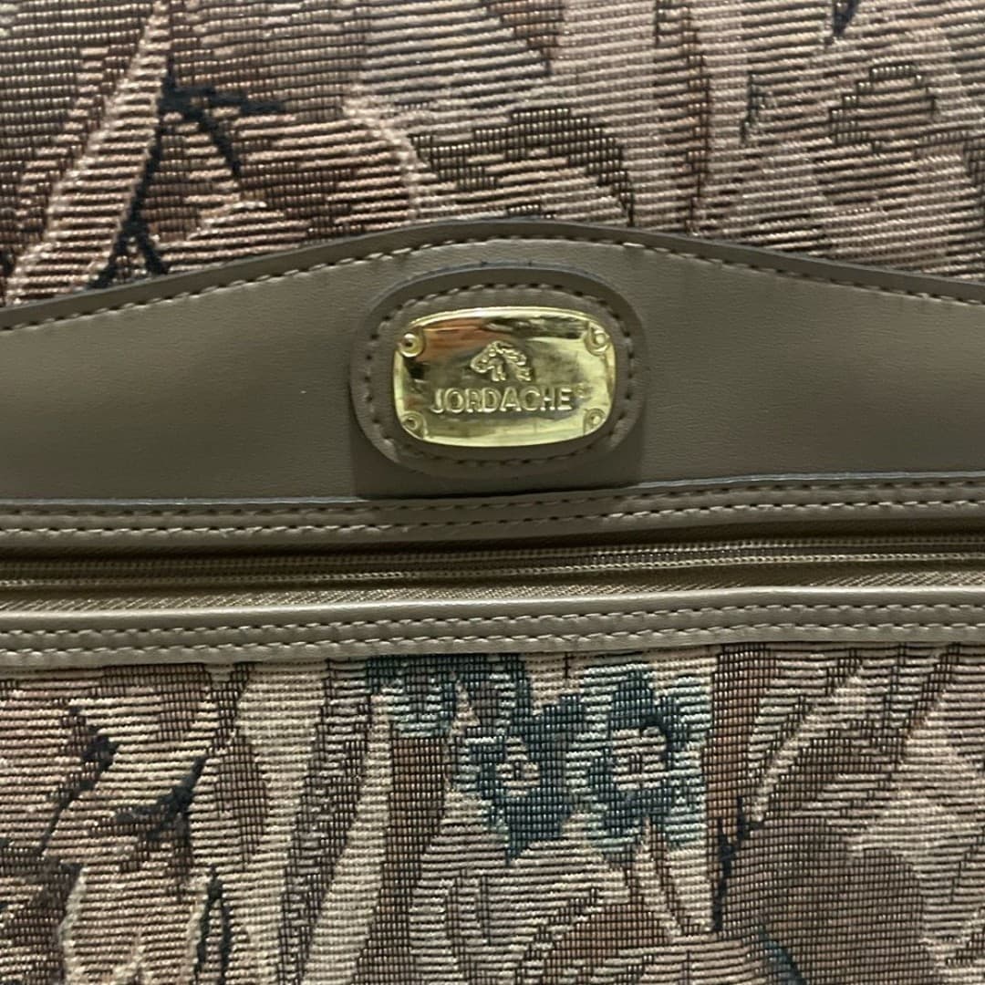 Jordache: vintage suitcase on wheels - Thumbnail 3