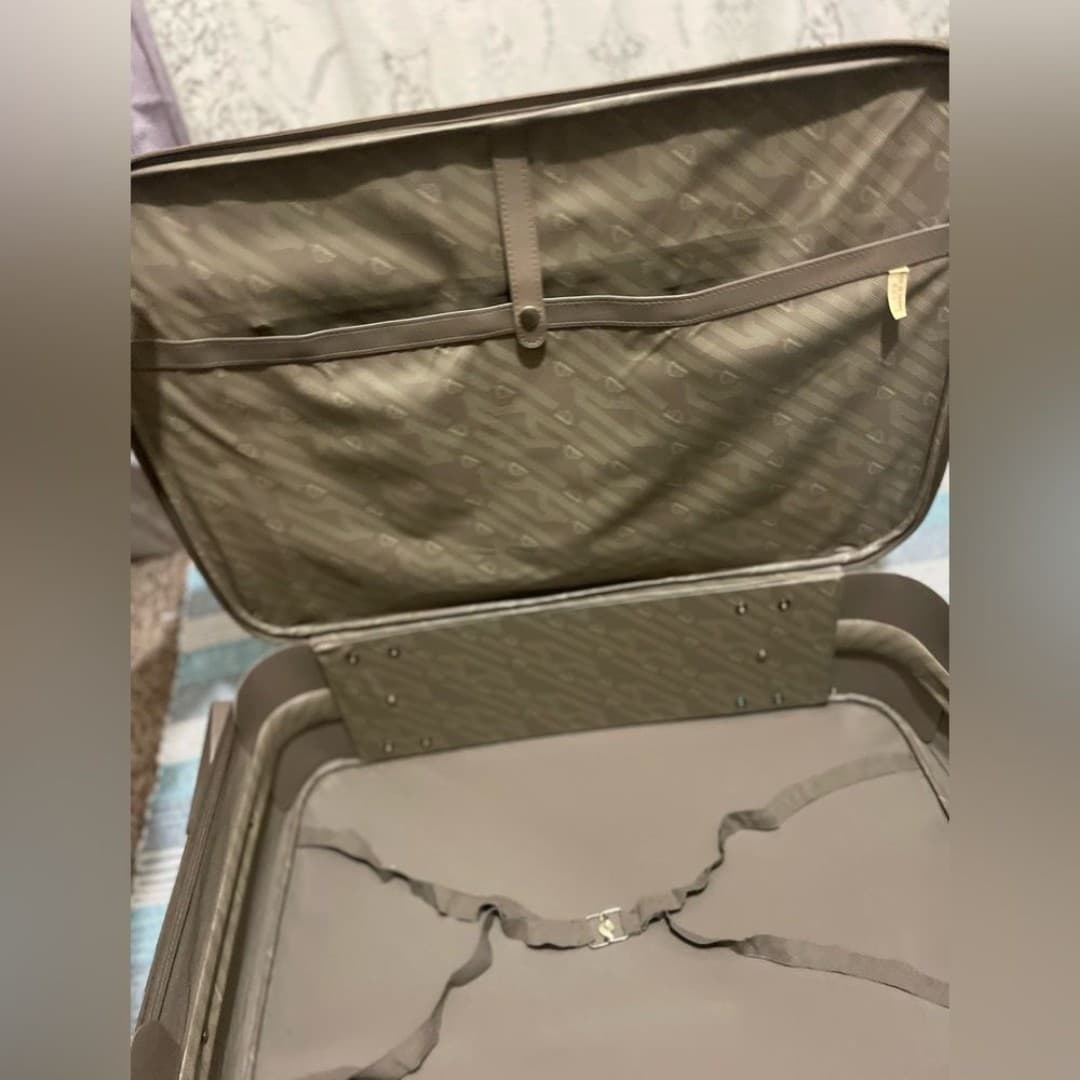 Jordache: vintage suitcase on wheels - Thumbnail 9