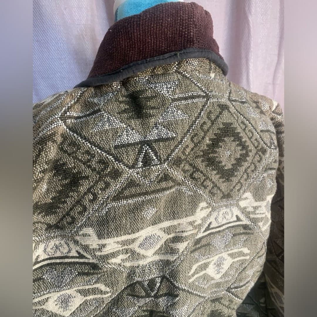 Vintage Aztec sweater/coat in light green 8 - Thumbnail 4