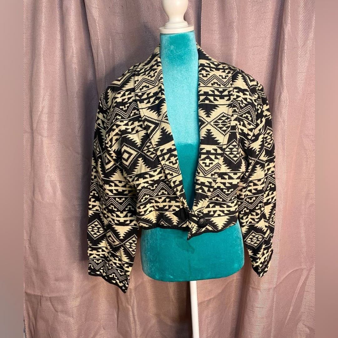 Flashback: vintage Aztec pattern cropped jacket 8 - Image 1