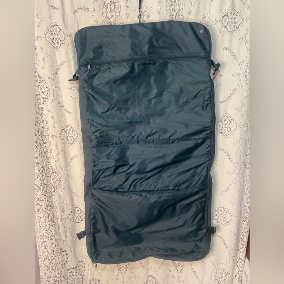 Atlantic: dark army green vintage wardrobe bag - Thumbnail 5