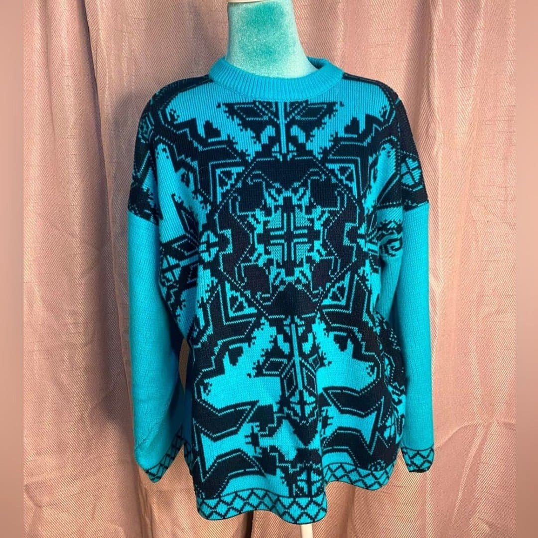 Organically grown: vintage grandpa sweater - Image 1