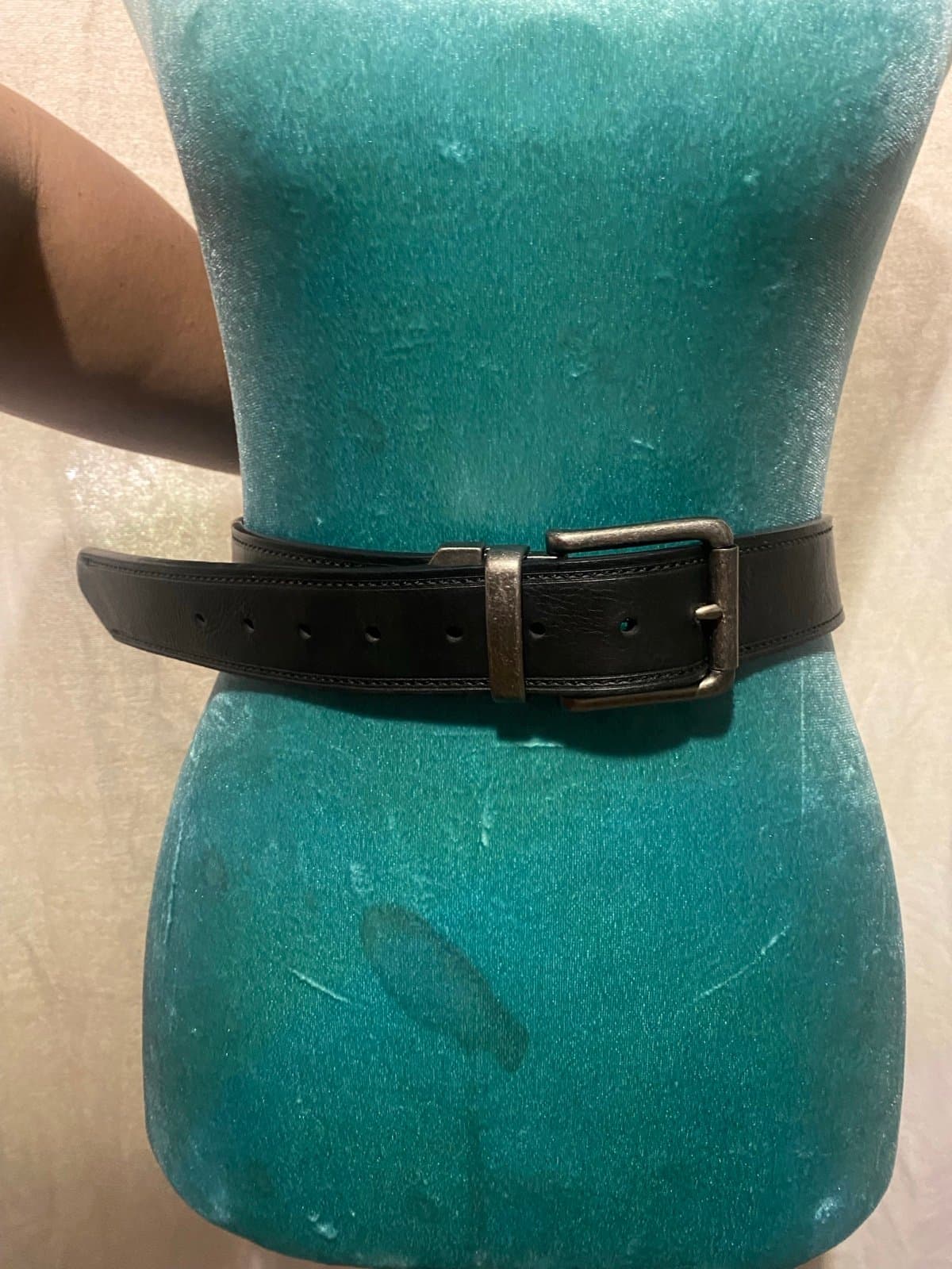 Levi’s: black leather belt 42-44 - Thumbnail 2