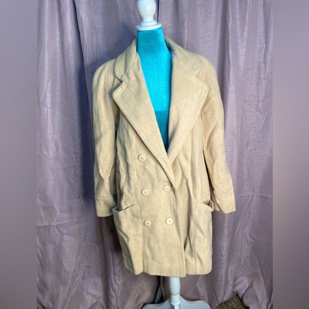Alorna: vintage cream wool blend coat - Image 1