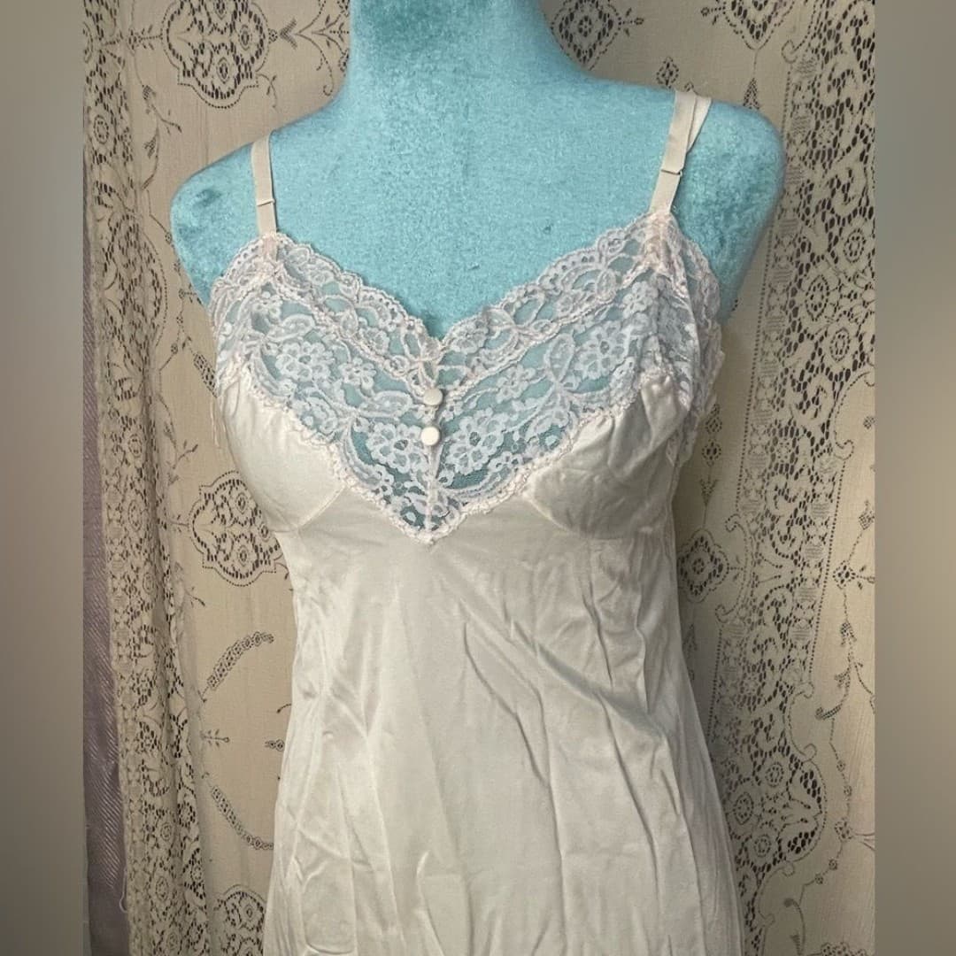 Kayser:vintage slip with lace details 4 - Thumbnail 2