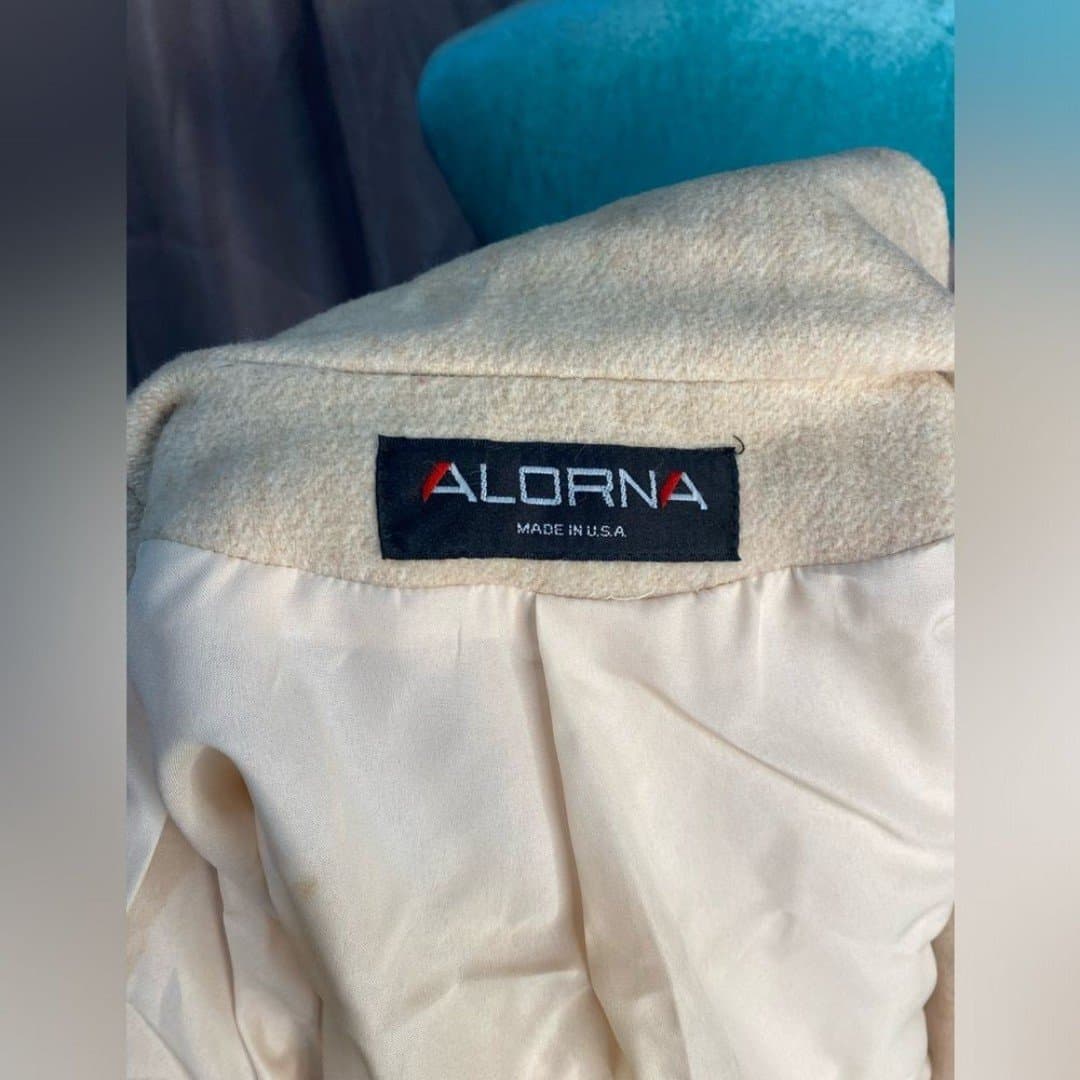 Alorna: vintage cream wool blend coat - Thumbnail 4
