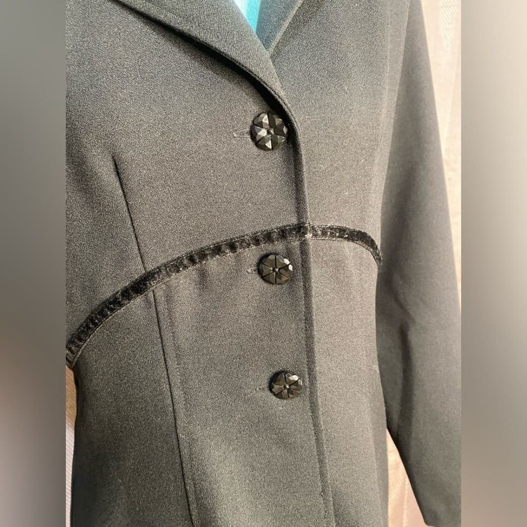 Wrapper: vintage 80s blazer top/mini dress - Thumbnail 3