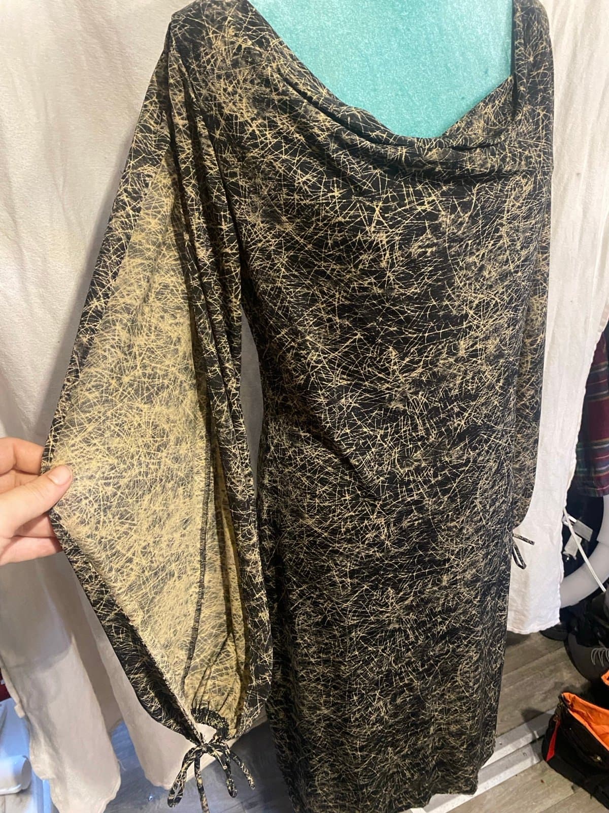 Rave: y2k midi dress with abstract pattern 10 - Thumbnail 3