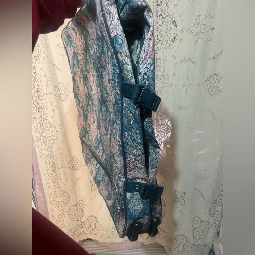 Atlantic: vintage floral wardrobe bag - Thumbnail 4