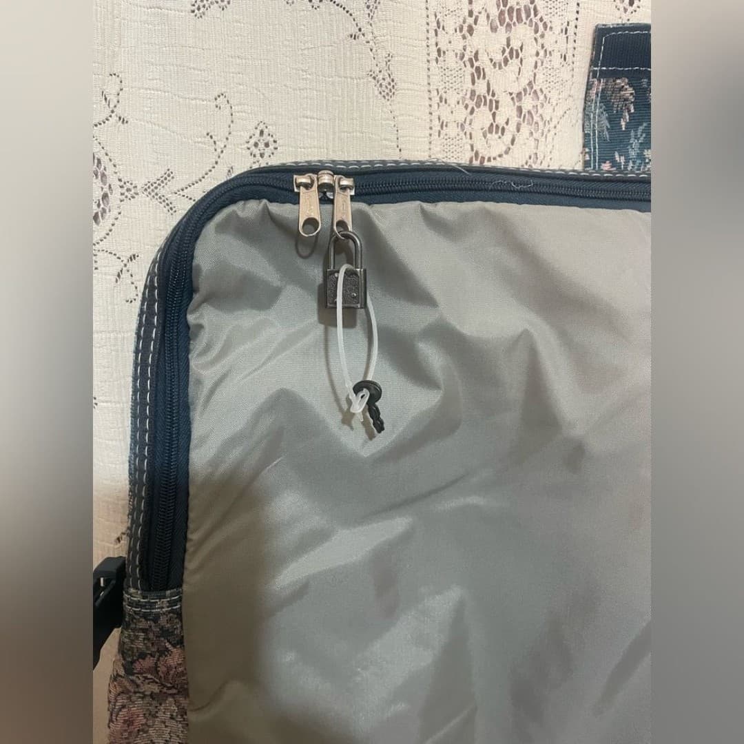 Atlantic: vintage floral wardrobe bag - Thumbnail 7