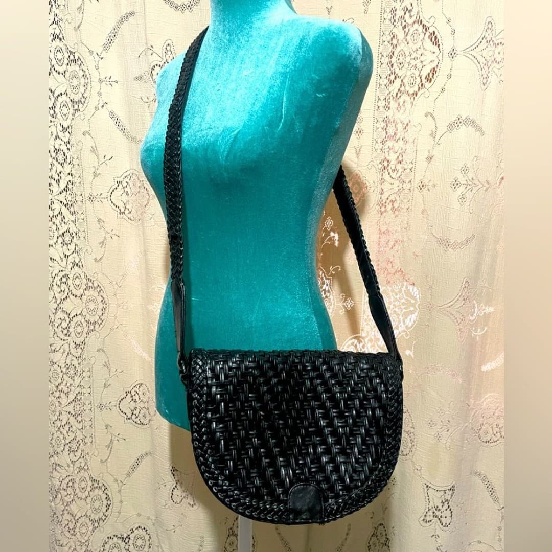 Vintage braided leather bag - Image 1