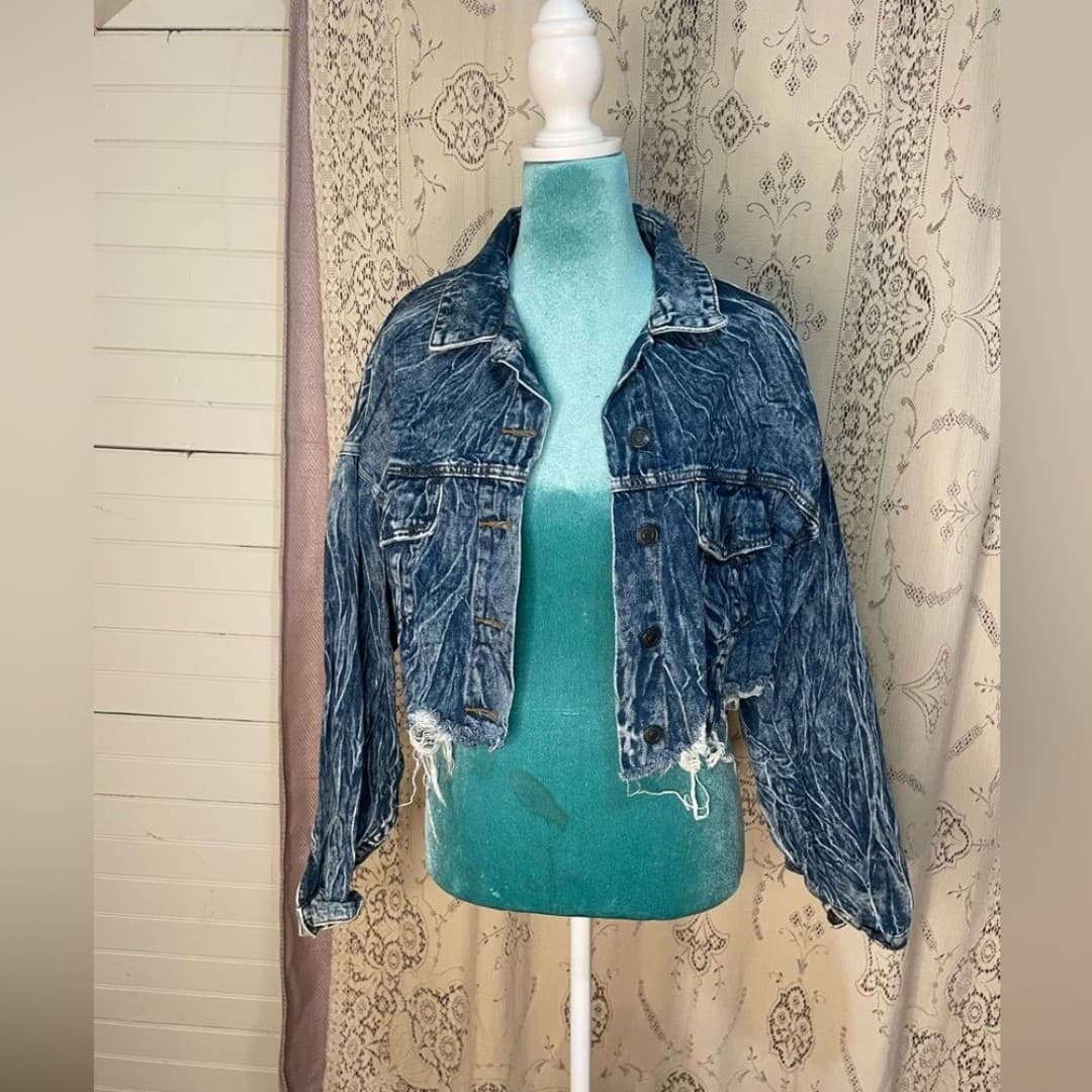 Signature 8: distressed acid washed denim jacket - Thumbnail 3