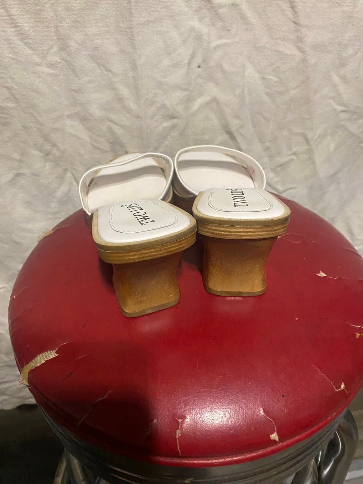 Two lips: vintage 80s leather heels - Thumbnail 4