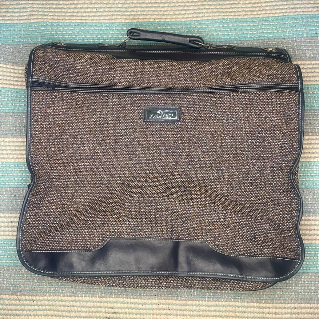 Jordache: vintage tweed and faux leather wardrobe bag