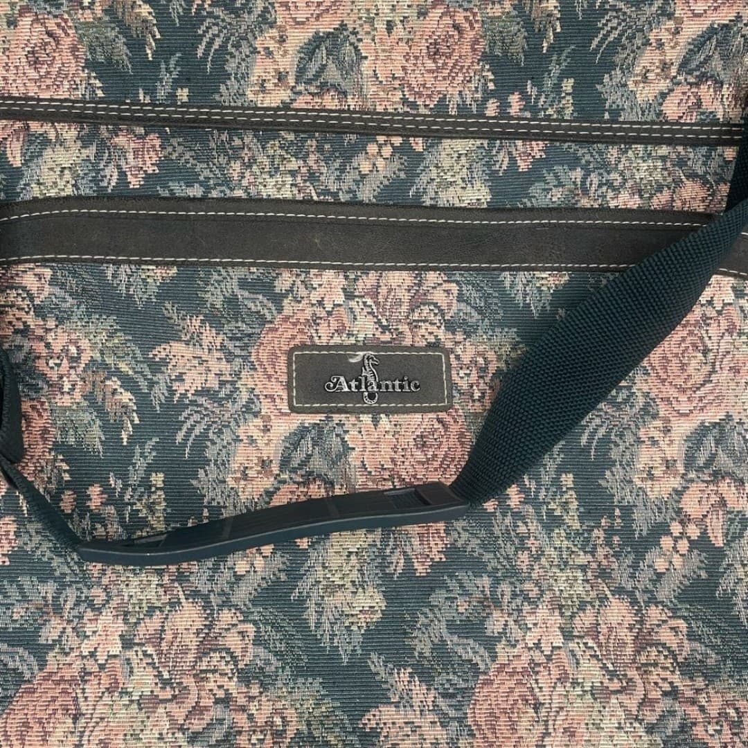 Atlantic: vintage floral wardrobe bag - Thumbnail 2