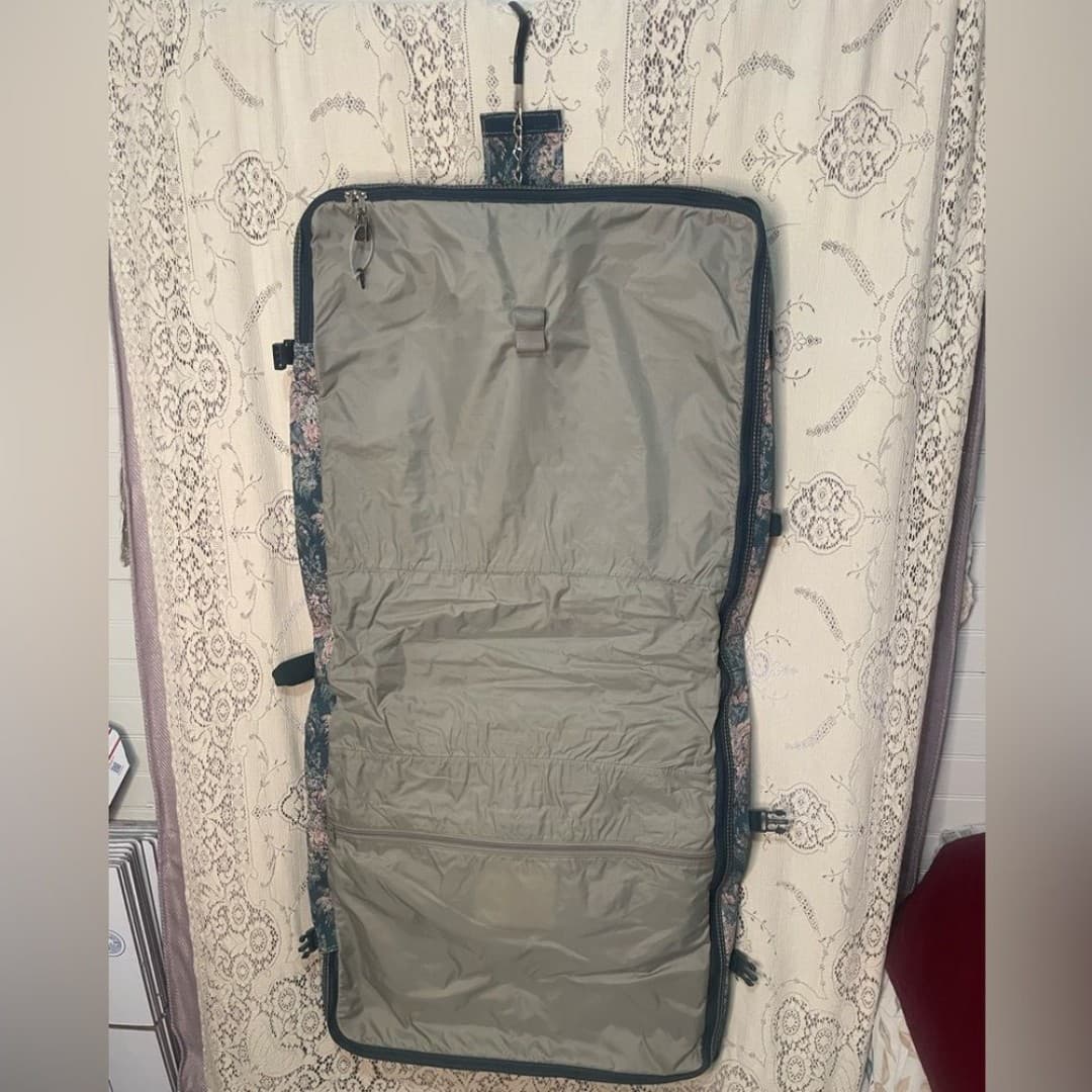 Atlantic: vintage floral wardrobe bag - Thumbnail 6