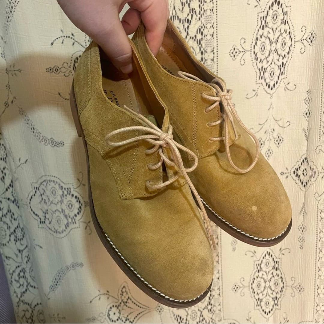 G.H. Bass: Emmie suede leather Henley