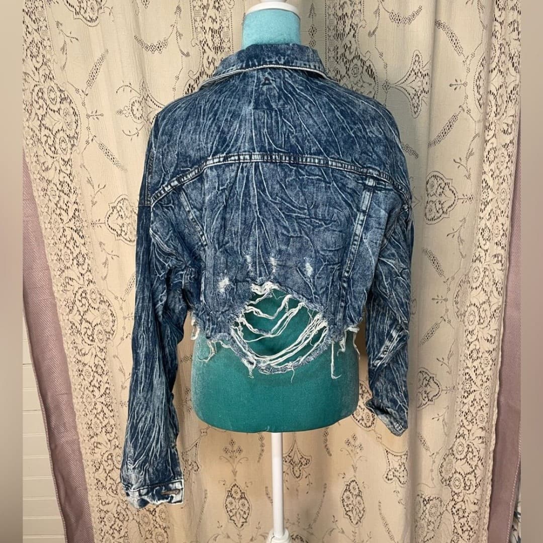 Signature 8: distressed acid washed denim jacket - Thumbnail 4