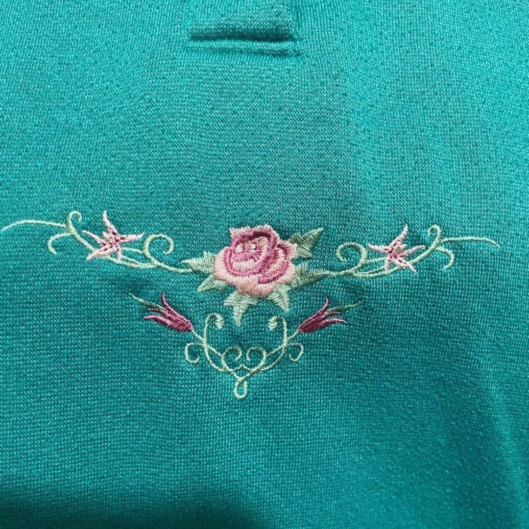 Blair: vintage sweater with floral embroidery - Thumbnail 3
