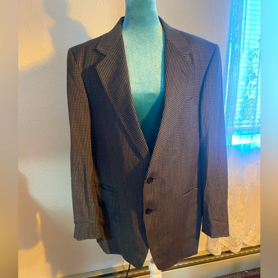 Baracuta: vintage Black and white Blazer