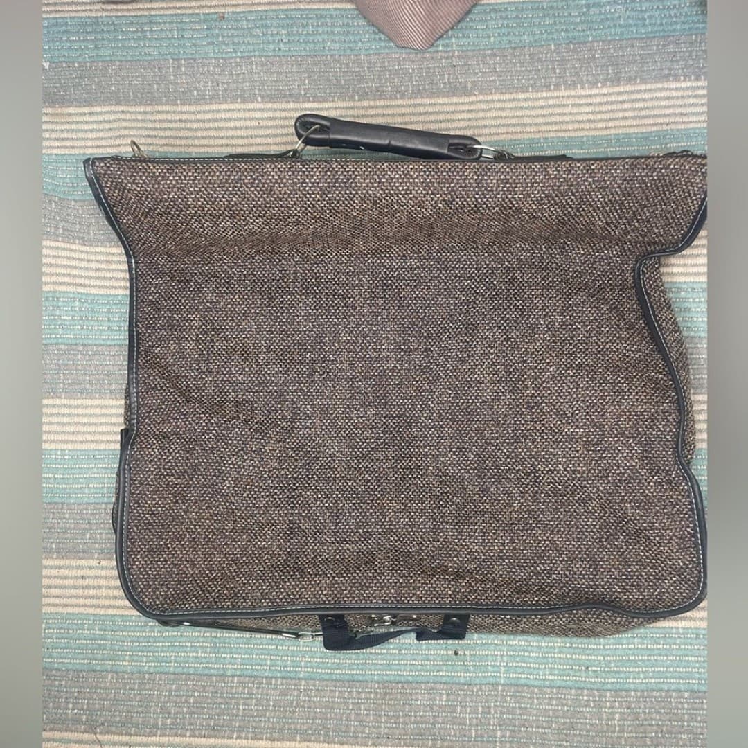 Jordache: vintage tweed and faux leather wardrobe bag - Thumbnail 3