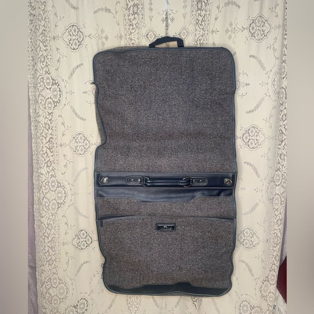 Jordache: vintage tweed and faux leather wardrobe bag - Thumbnail 10