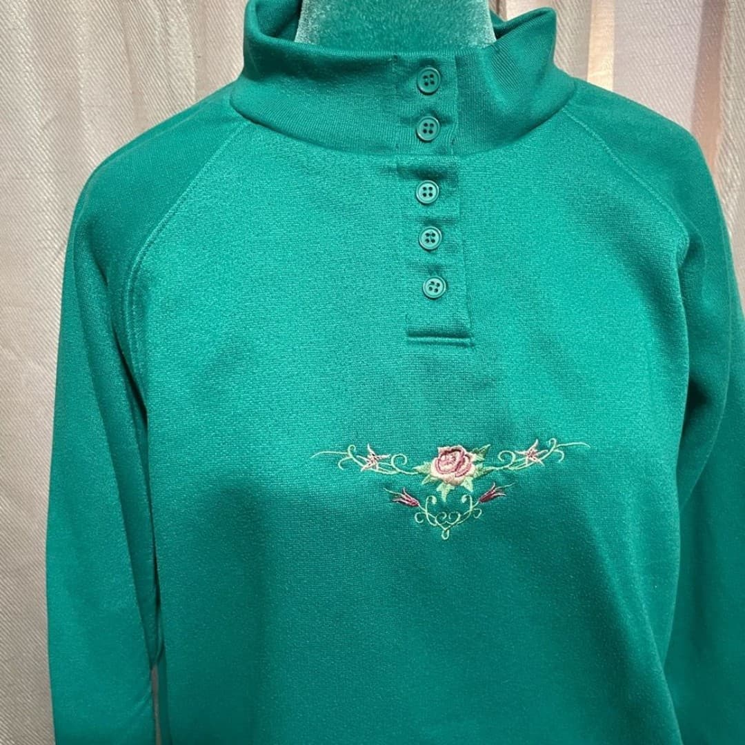 Blair: vintage sweater with floral embroidery - Thumbnail 2
