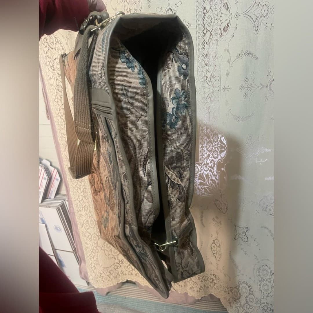 Jordache: vintage 90s floral wardrobe bag - Thumbnail 4