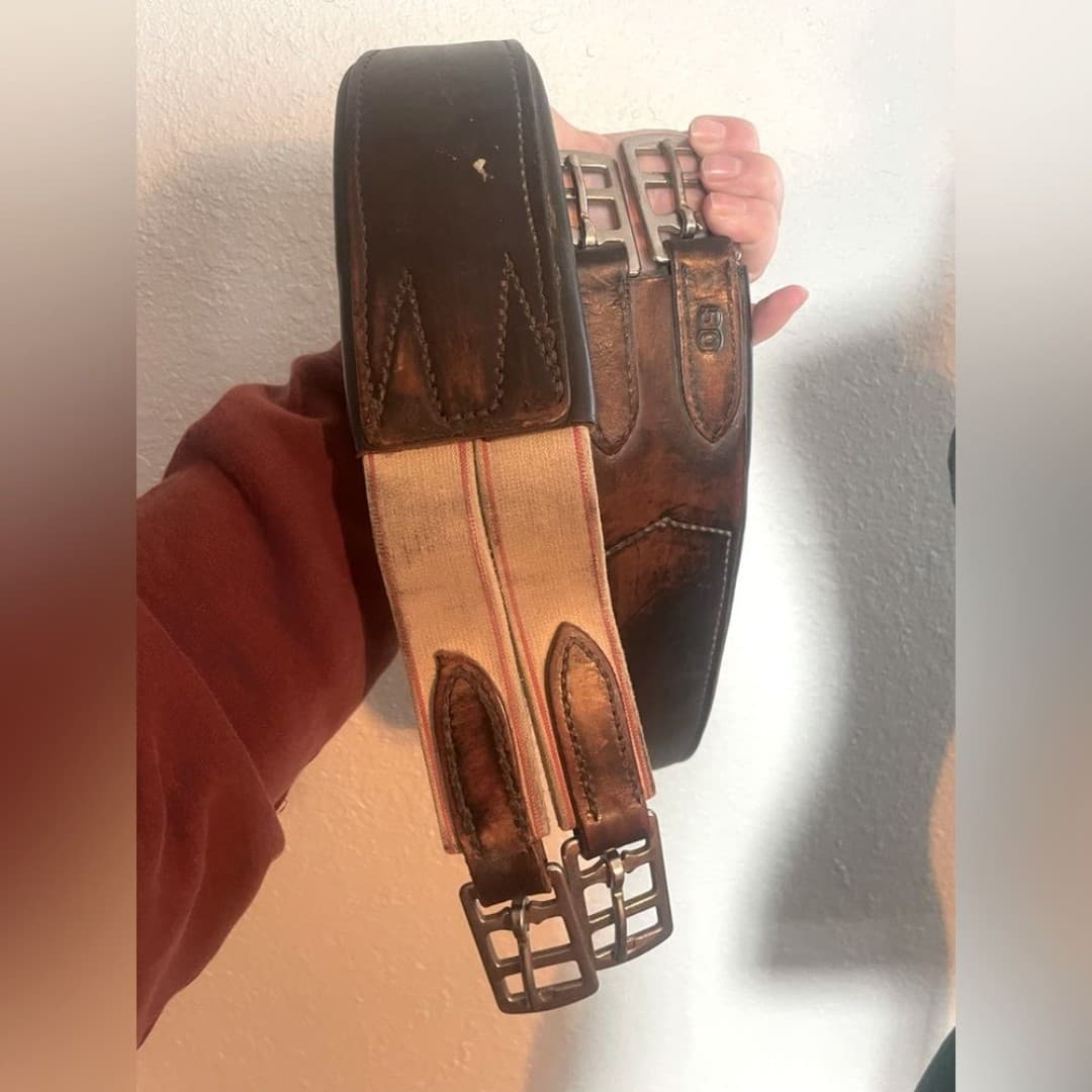 Edgewood: vintage English horse girth 50” - Image 1