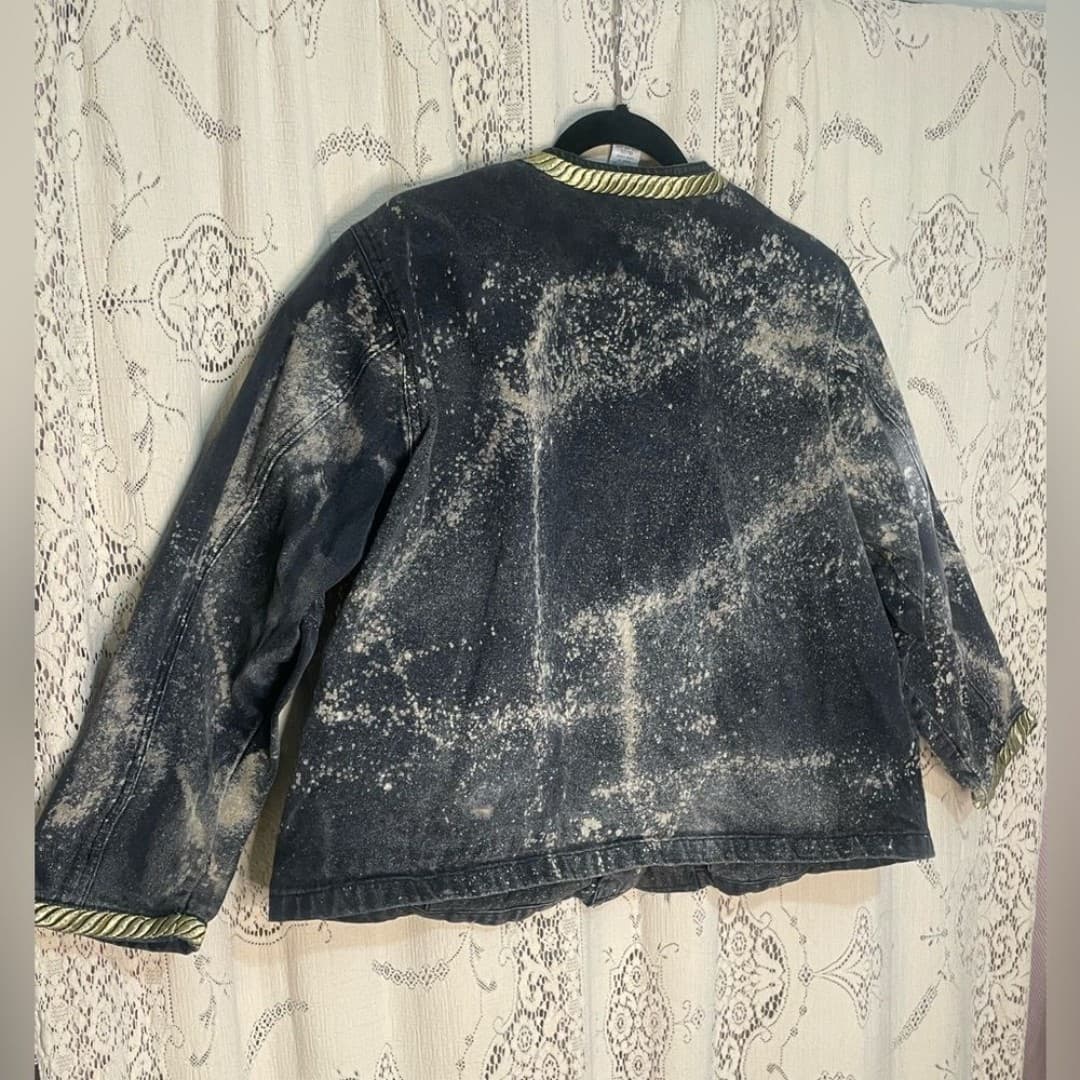 Venezia: vintage up-cycled oversized denim jacket - Thumbnail 4