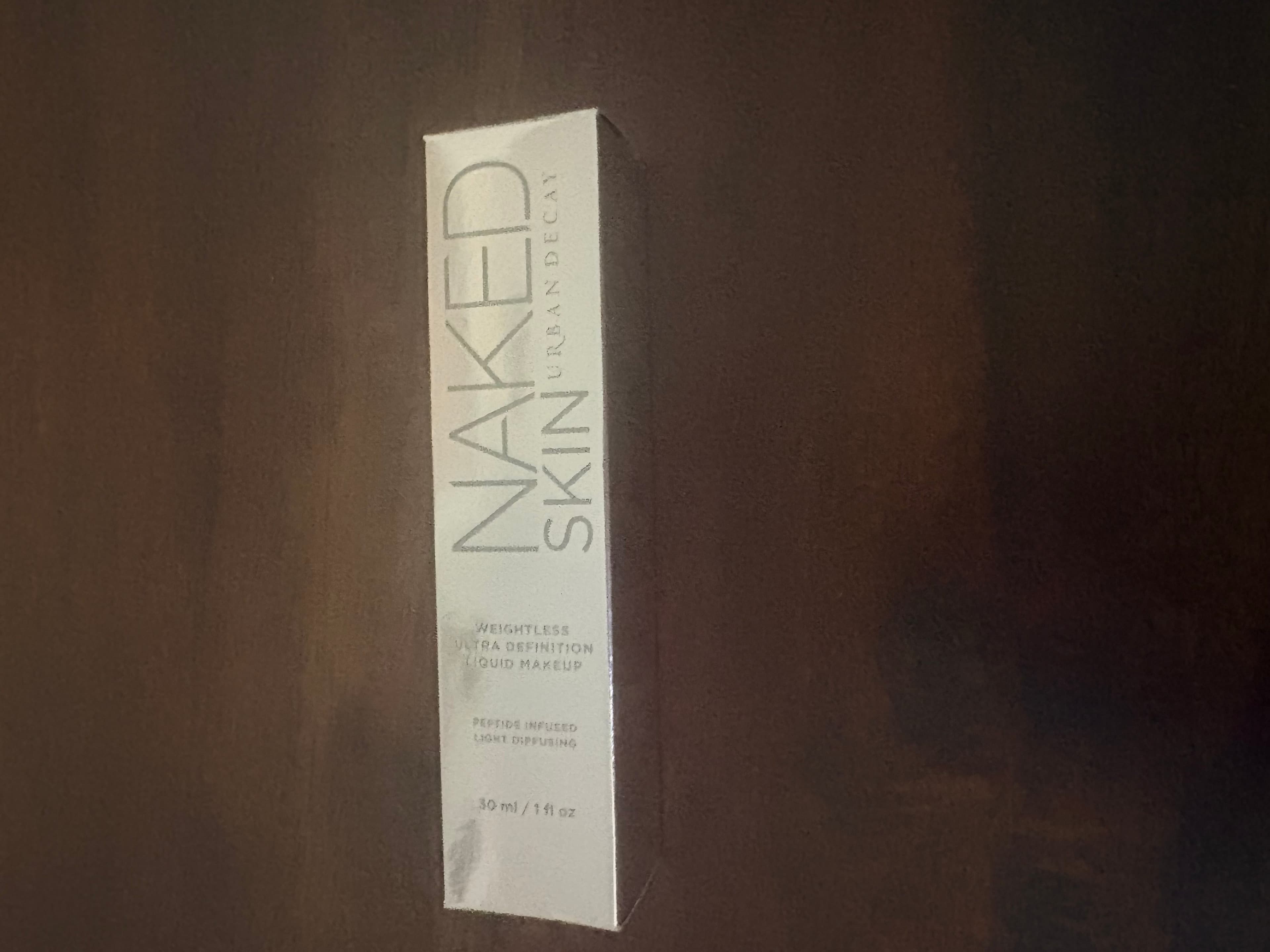 Urban Decay Naked Skin Weightless Ultra Definition Liquid Makeup 30ml - Thumbnail 4