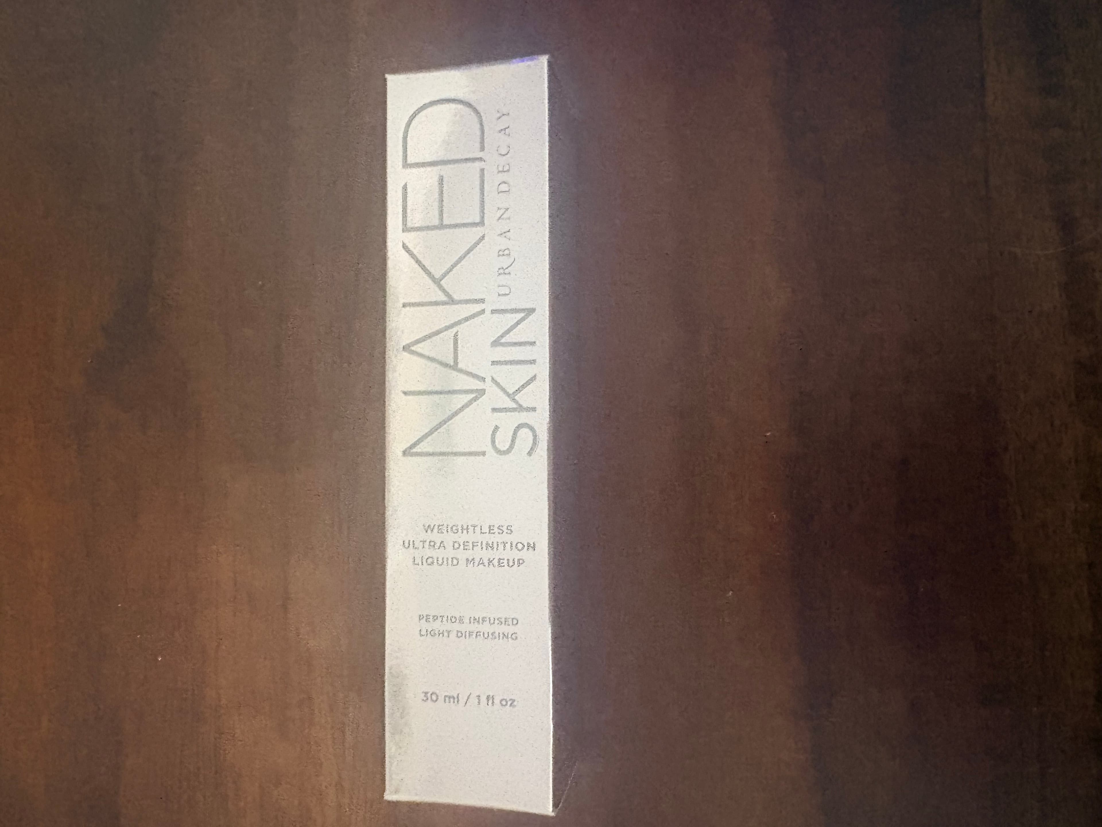 Urban Decay Naked Skin Weightless Ultra Definition Liquid Makeup 30ml - Image 1