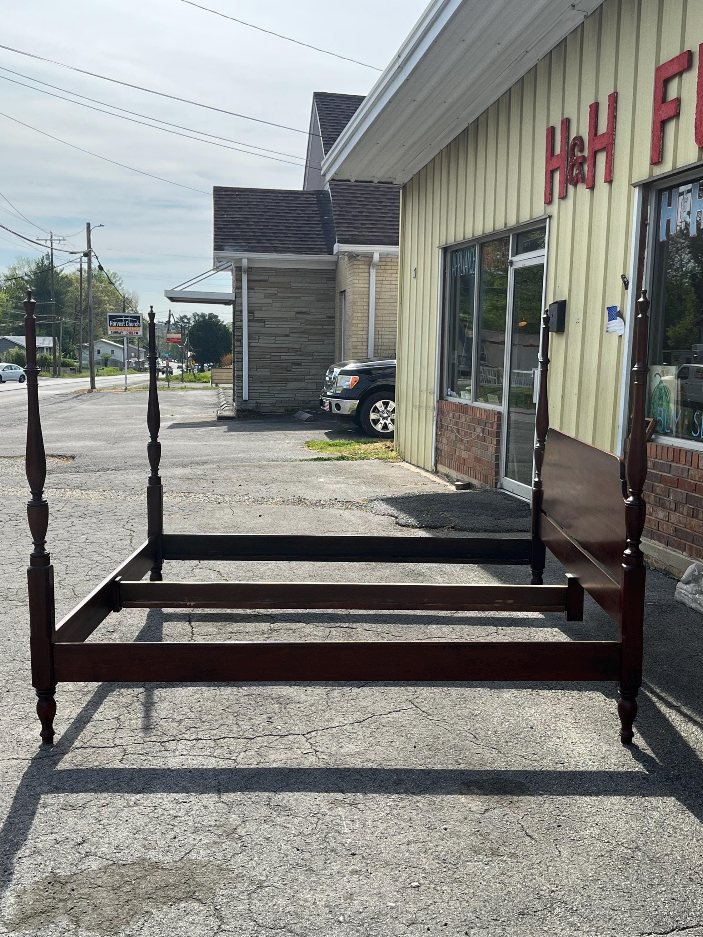 Henkel Harris Virginia Galleries Solid Mahogany King Size Four Poster Bed - Thumbnail 4