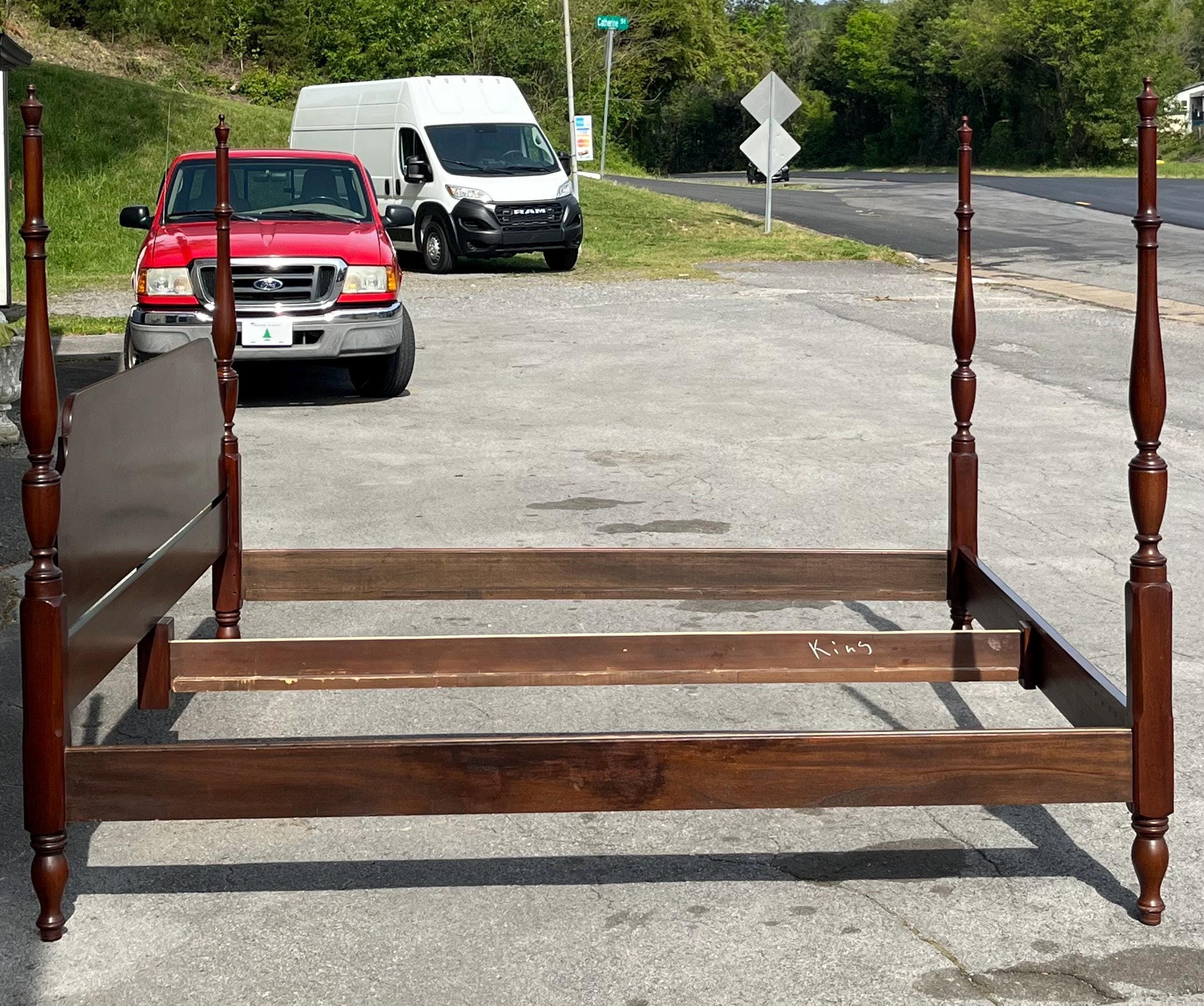 Henkel Harris Virginia Galleries Solid Mahogany King Size Four Poster Bed - Thumbnail 8