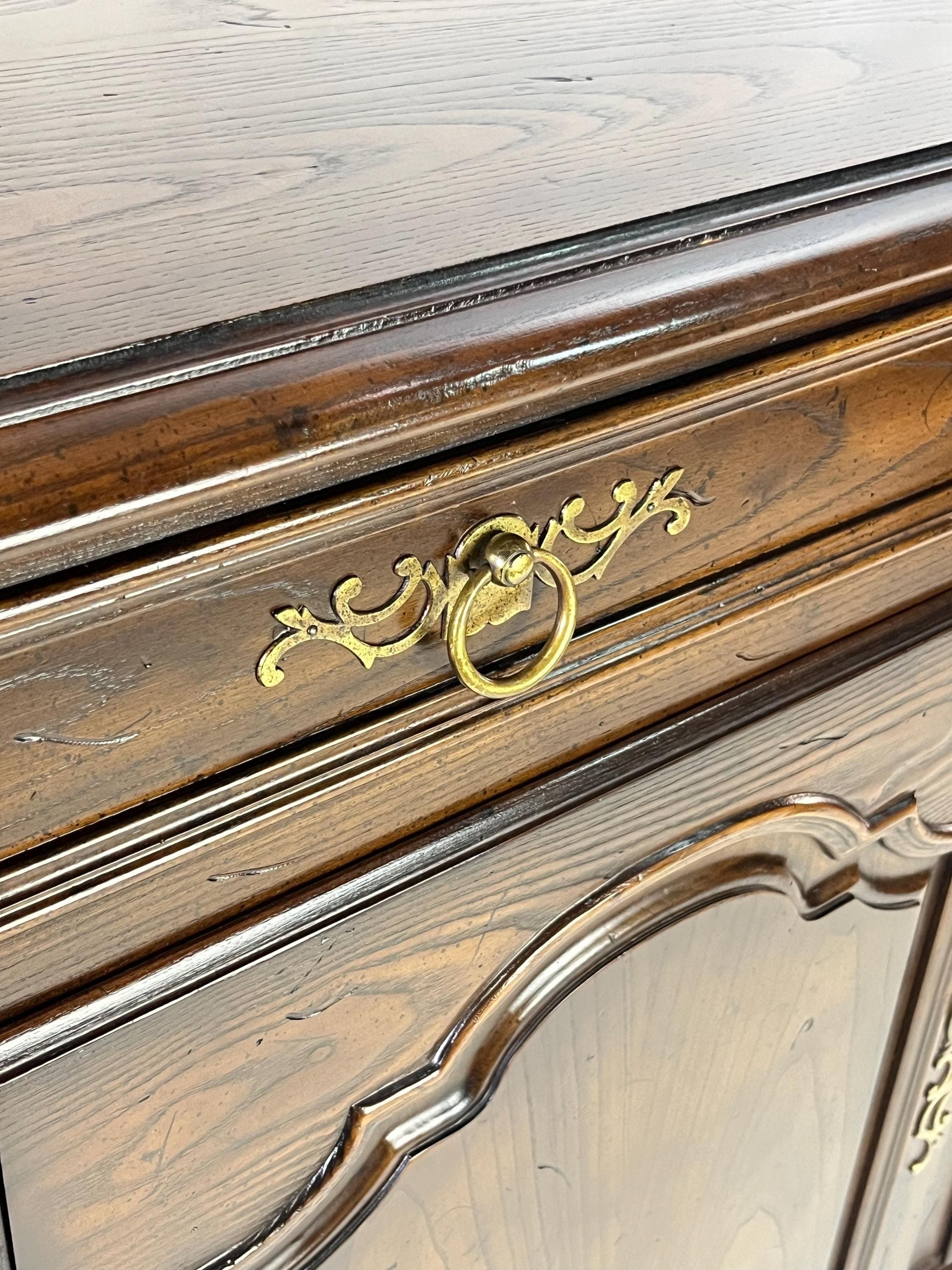 Henredon "Four Centuries" French Provincial Solid Ash Sideboard / Buffet - Thumbnail 8