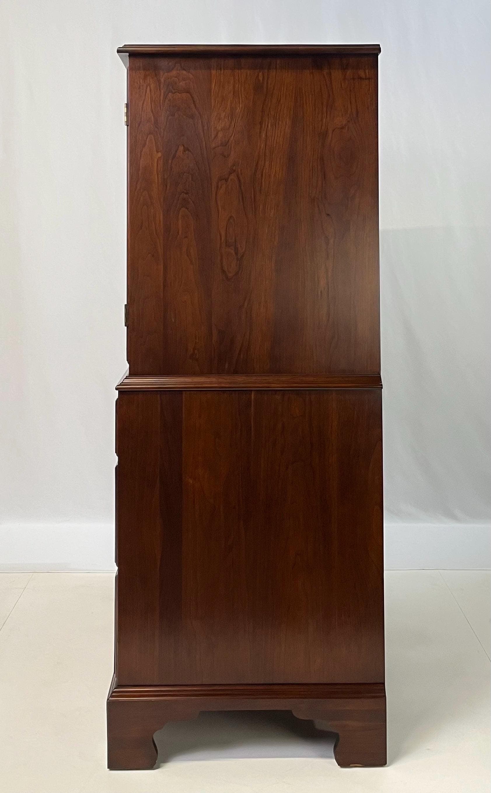 Henkel Harris Virginia Galleries Solid Wild Black Cherry Gentleman’s Chest - Thumbnail 5