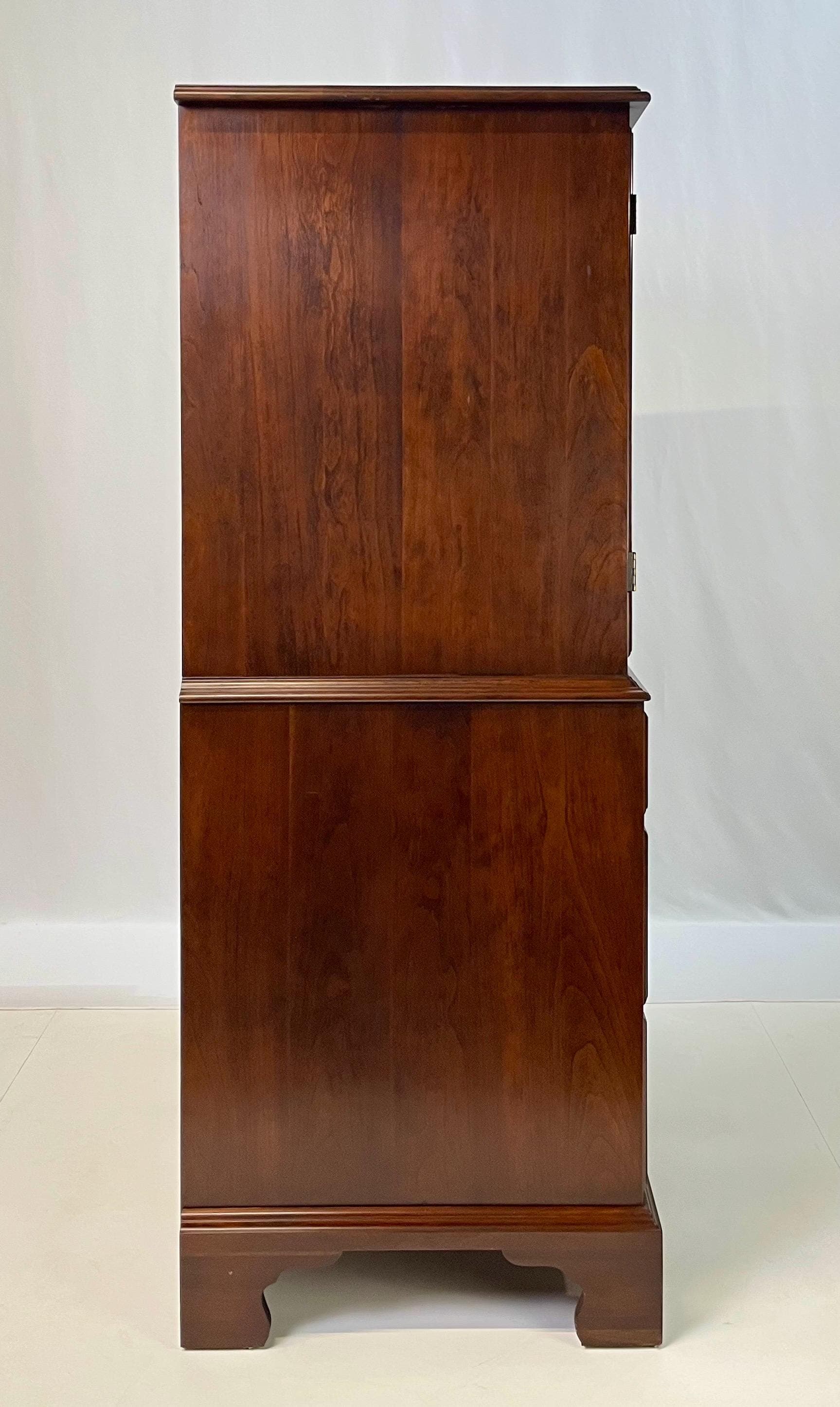 Henkel Harris Virginia Galleries Solid Wild Black Cherry Gentleman’s Chest - Thumbnail 7