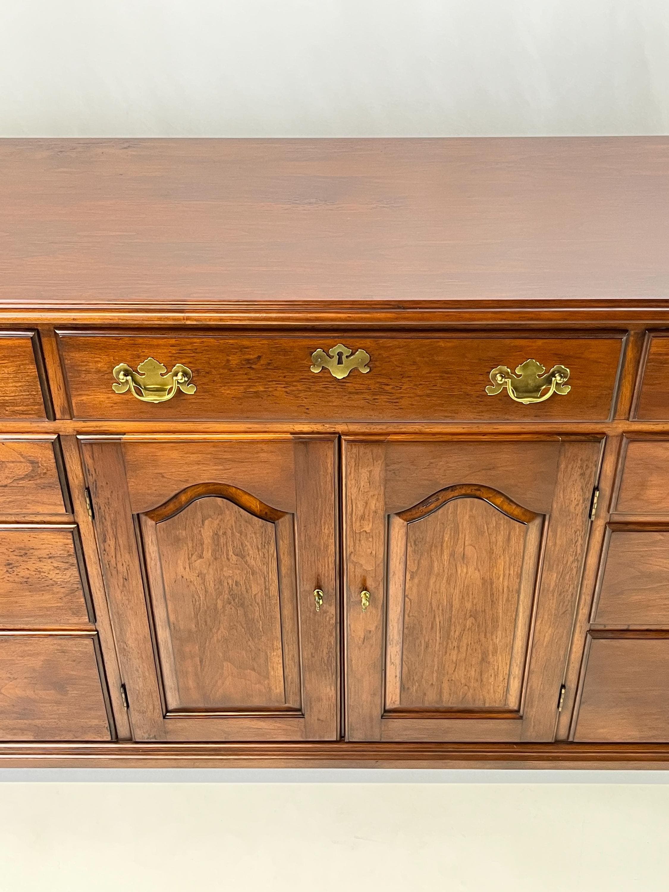 Henkel Harris Virginia Galleries Solid Wild Black Cherry Triple Dresser - Thumbnail 12