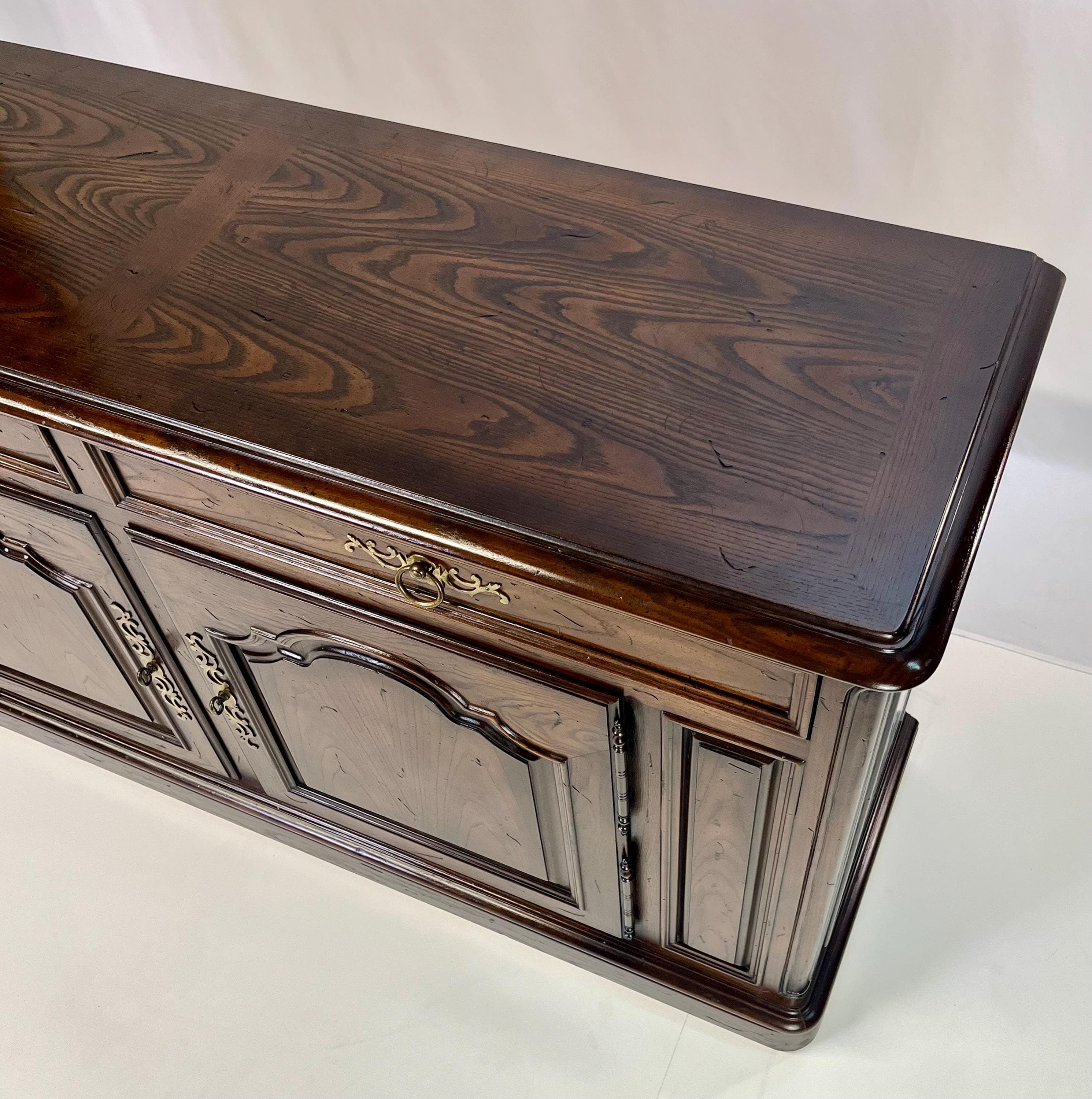 Henredon "Four Centuries" French Provincial Solid Ash Sideboard / Buffet - Thumbnail 13