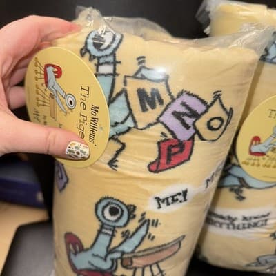 Quantity 2 - Mo Williams Yellow The Pigeon has to go to school Throw Blankets - Thumbnail 3