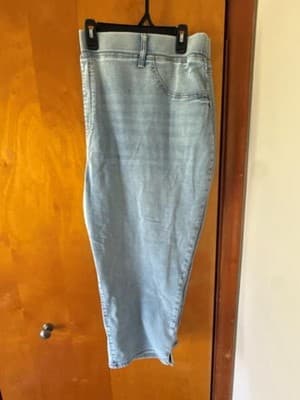 1X Terra & Sky Plus Size Pull-On Capri Jeggings - Stretch Denim, Cropped Length, - Image 1