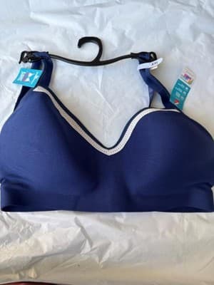 2XL Hanes Foam Evolution Women's Wireless Bra with SmoothTec Band in the Navy/St - Thumbnail 2